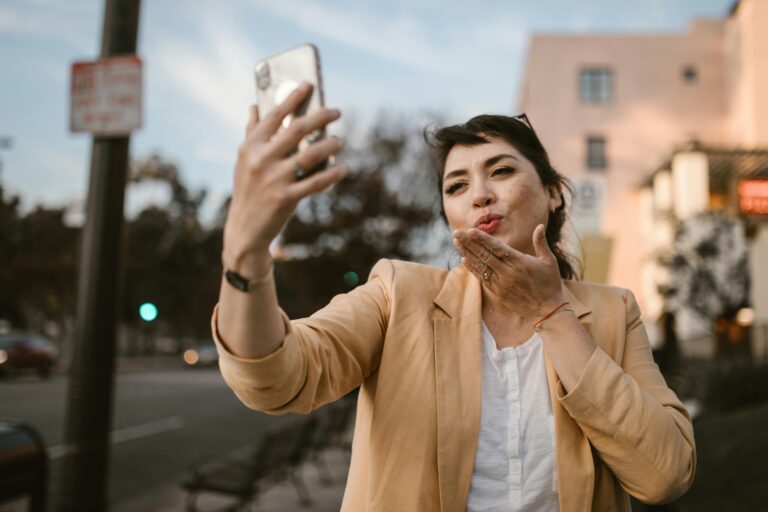 Réussir une relation à distance : 3 astuces essentielles